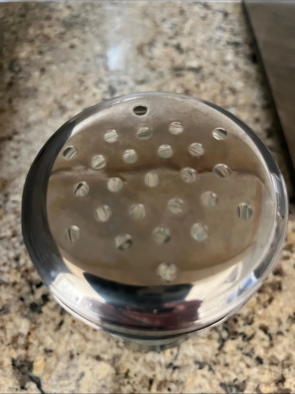 Glass fluted Kitchen Shaker with Stainless Steel Perforated Lid